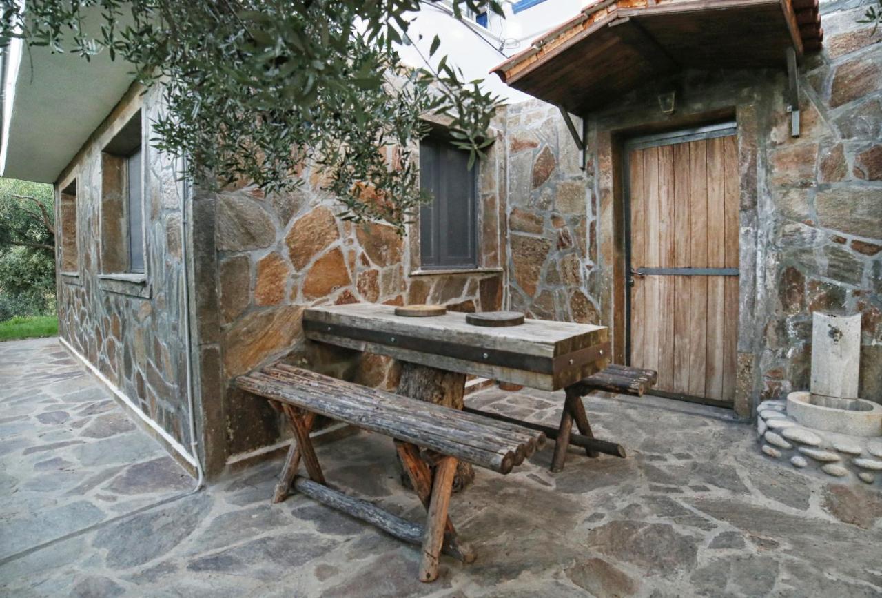 Captain Ikaros Guest House Agios Kirykos  Exterior photo